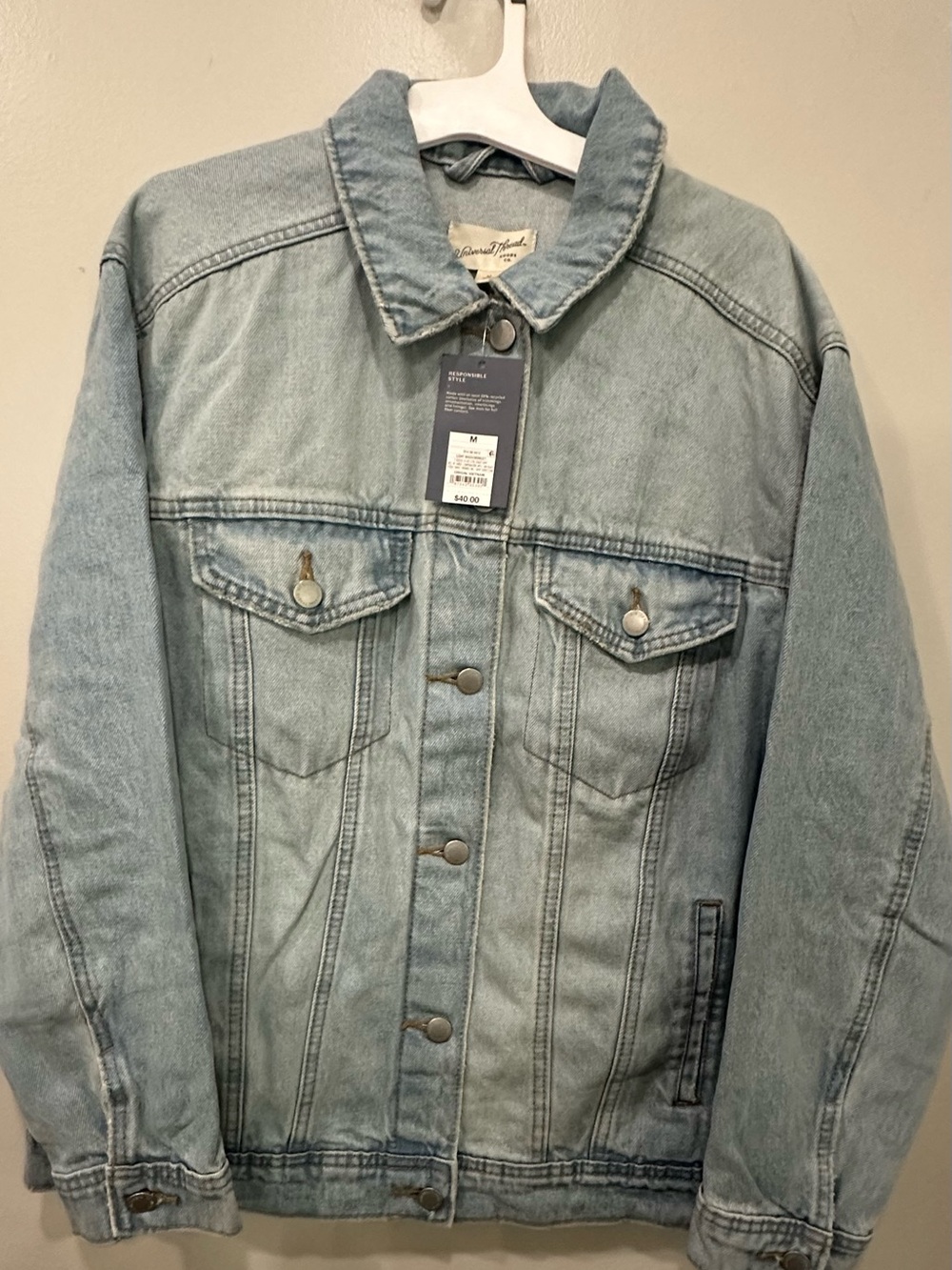 NWT Universal Thread 90s Baggy Trucker Denim Jacket Women M Light Wash Target